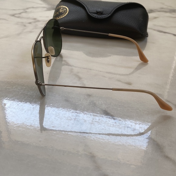 Ray Ban Purple Aviator Sunglasses with Case - Picture 3 of 6